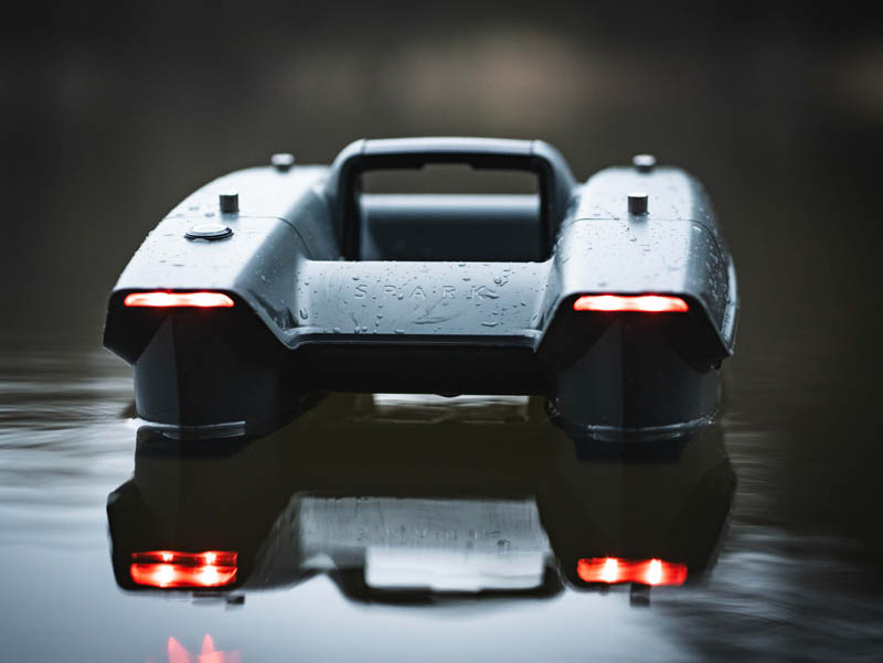 Deeper Spark Front mit LED-Beleuchtung