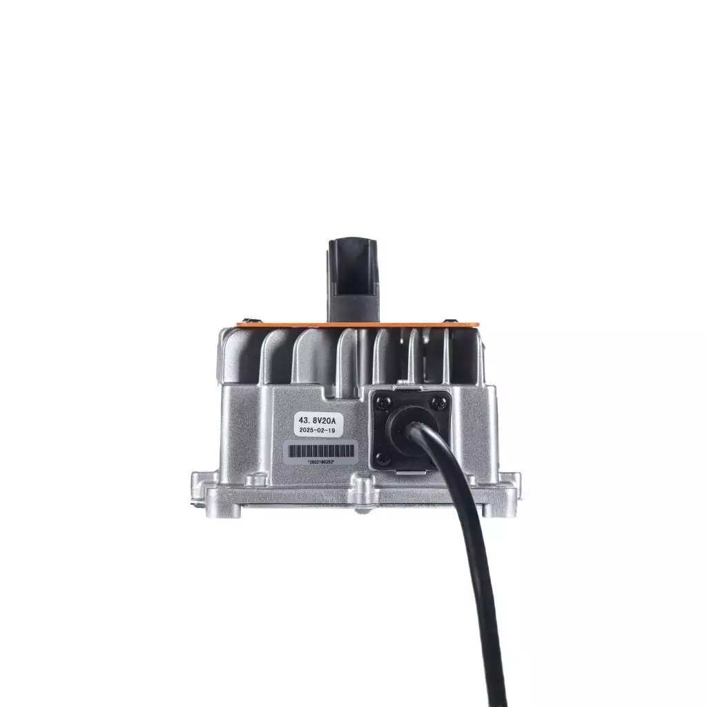 Charger_WP_43.8V20A_side_SNp.jpg.jpg